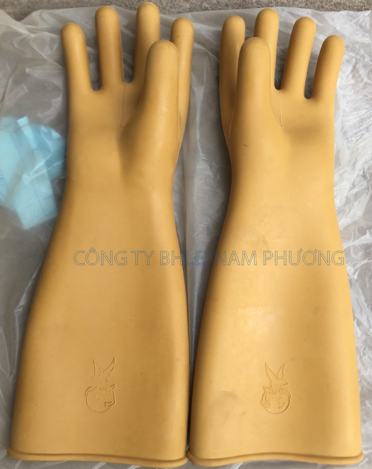 Găng tay cách điện Vicadi 24kV